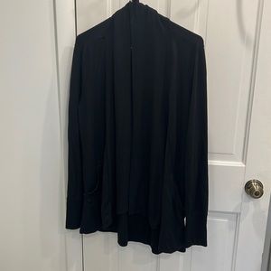 Athleta Pranayama Restore Wrap in Black Petite Medium